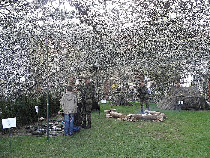 Offene T&uuml;r bei Bundeswehr