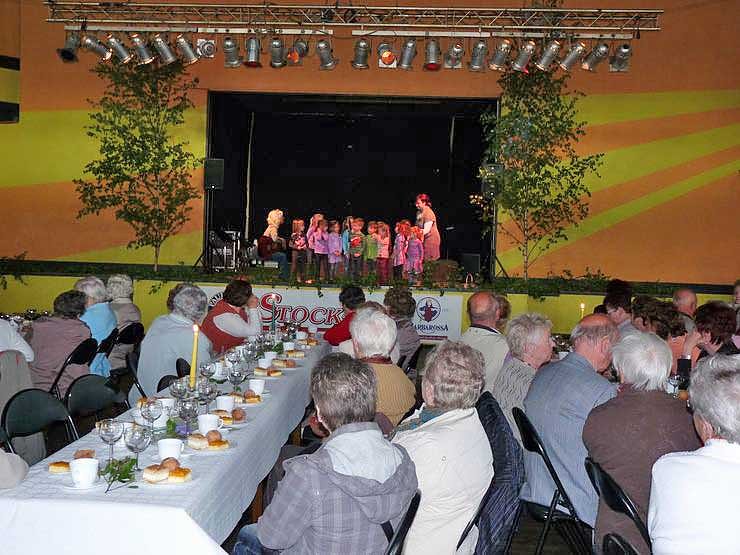 Fr&uuml;hlingsfest gefeiert