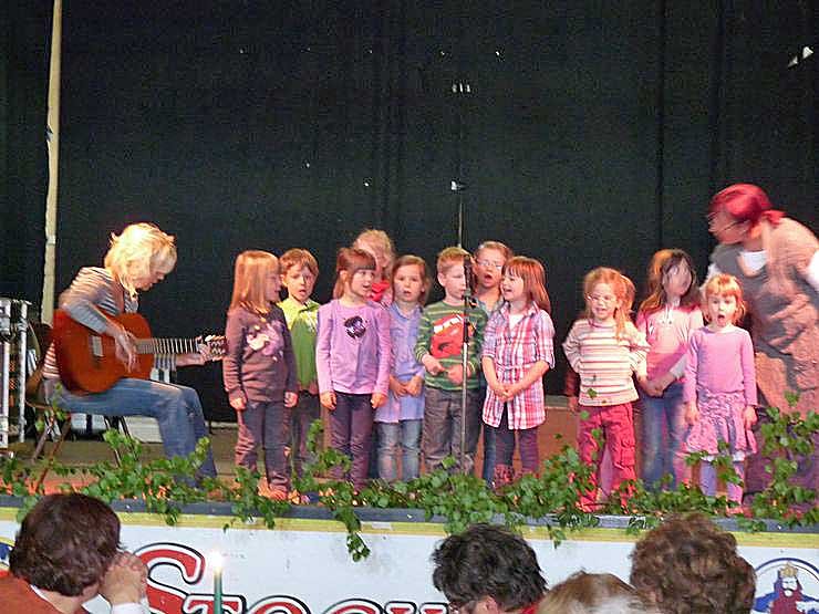 Fr&uuml;hlingsfest gefeiert