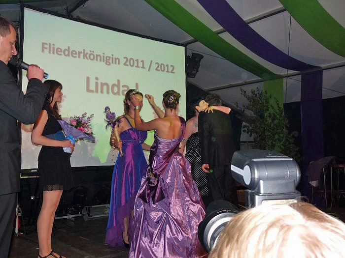 Fliederk&ouml;nigin 20011 gek&uuml;rt