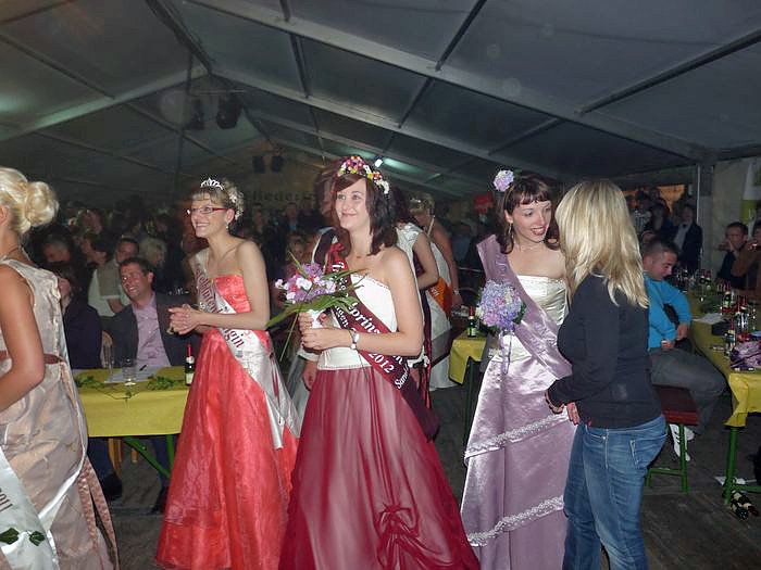 Fliederk&ouml;nigin 20011 gek&uuml;rt