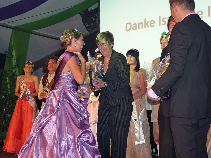 Fliederk&ouml;nigin 20011 gek&uuml;rt