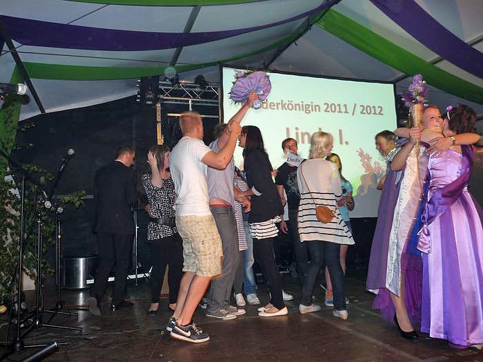 Fliederk&ouml;nigin 20011 gek&uuml;rt