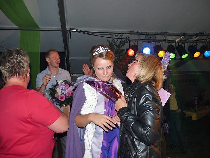 Fliederk&ouml;nigin 20011 gek&uuml;rt