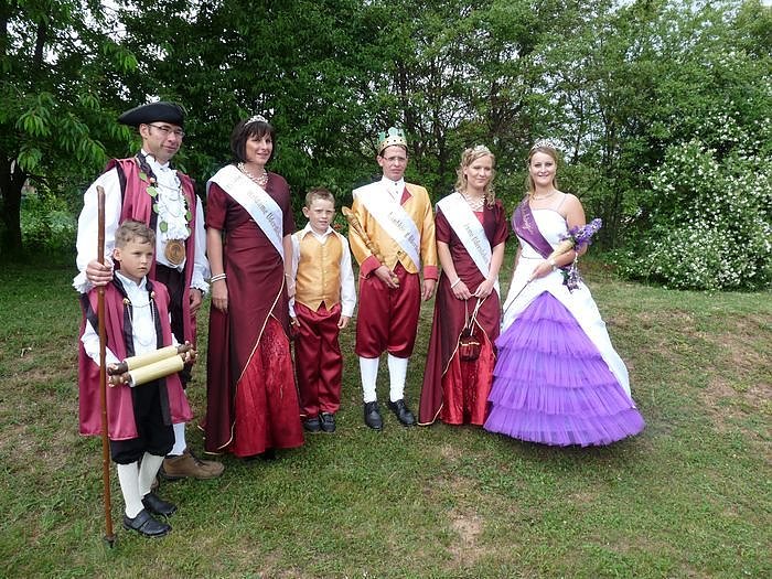 Laubk&ouml;nig gekr&ouml;nt