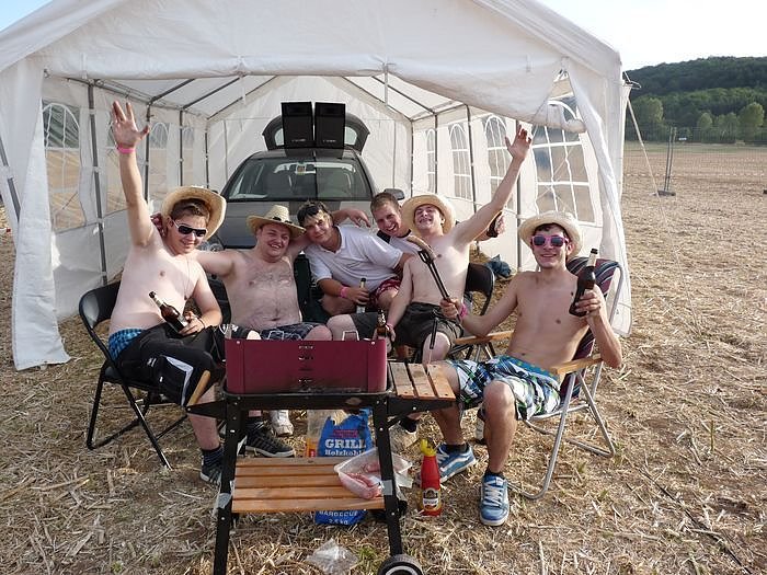 Erste Kirmesburschen angereist