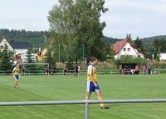 Fu&szlig;ballfest gestartet
