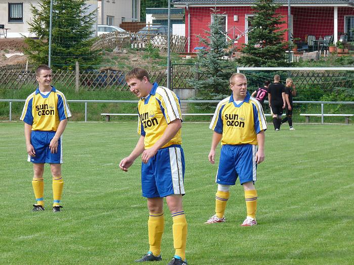 Fu&szlig;ballfest gestartet