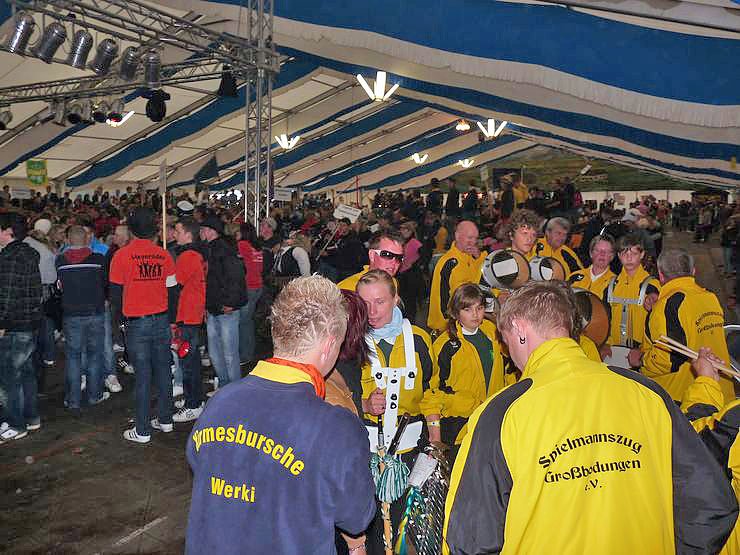 St&uuml;rmisch gefeiert