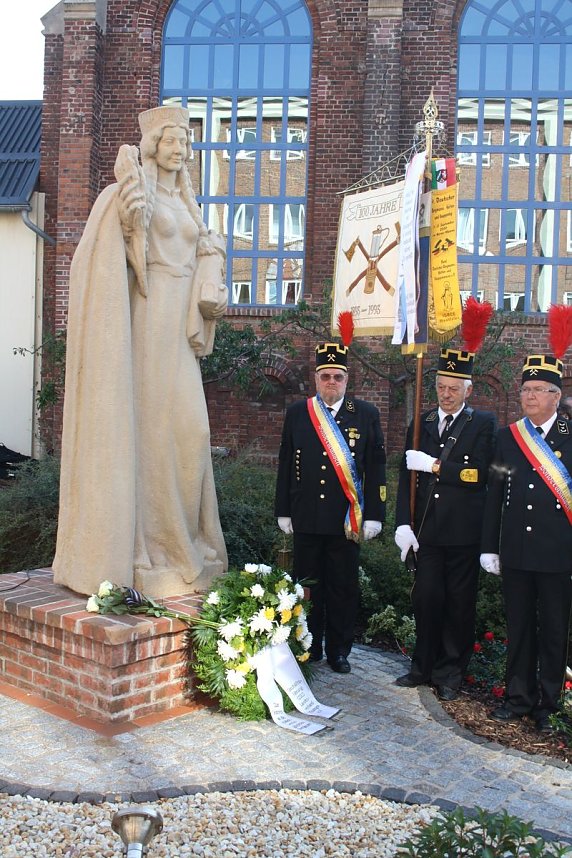 Der Toten Kameraden gedacht