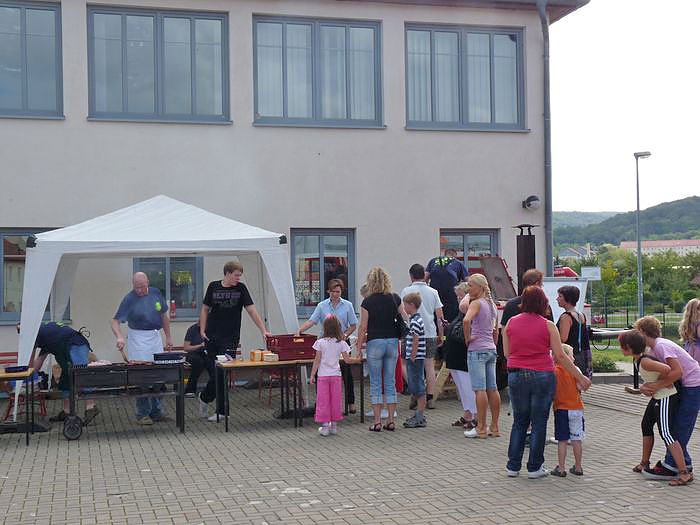 Feuerwehr &ouml;ffnete T&uuml;ren