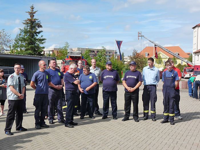 Feuerwehr &ouml;ffnete T&uuml;ren