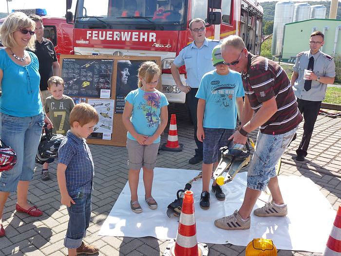 Feuerwehr &ouml;ffnete T&uuml;ren
