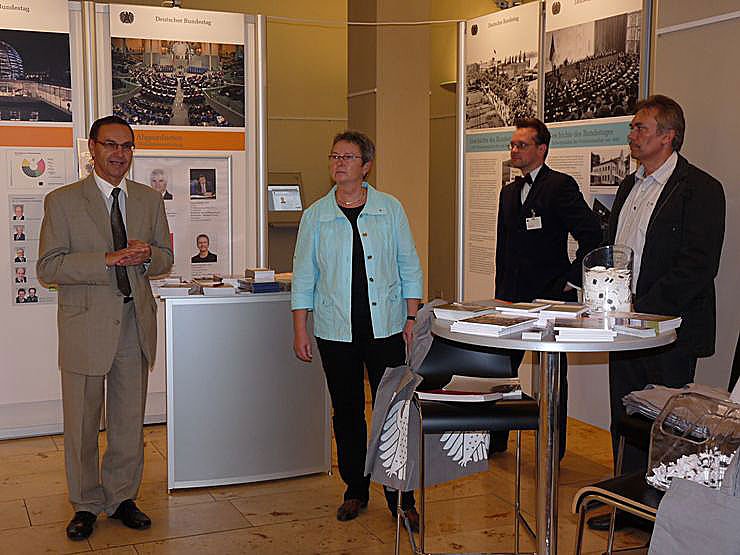 Wanderausstellung er&ouml;ffnet