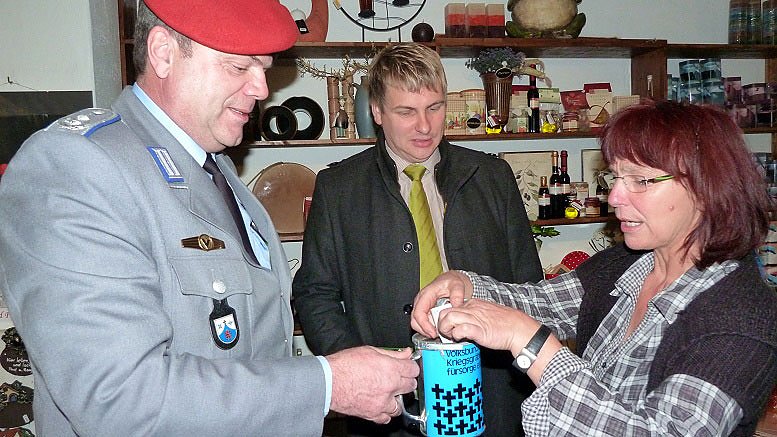 F&uuml;r die Kriegsgr&auml;berf&uuml;rsorge