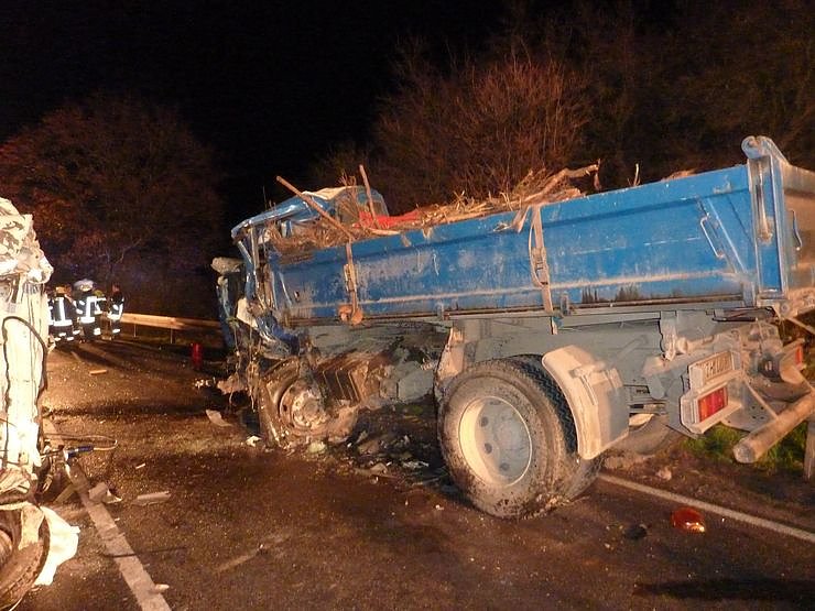 Schwerer Unfall auf der B 4