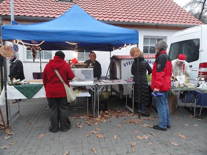 Weihnachtsmarkt in Jechaburg