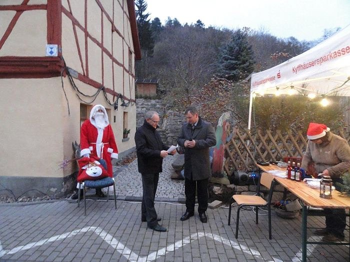 Weihnachtsmarkt in Jechaburg