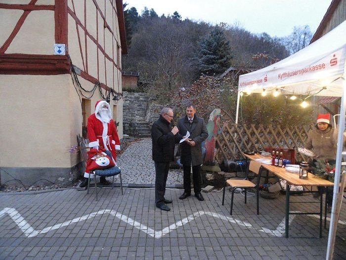 Weihnachtsmarkt in Jechaburg