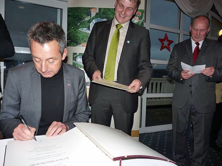 Ins Ehrenbuch eingetragen