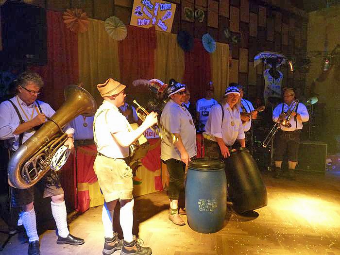 Spitzenm&auml;&szlig;iger Karneval (2)