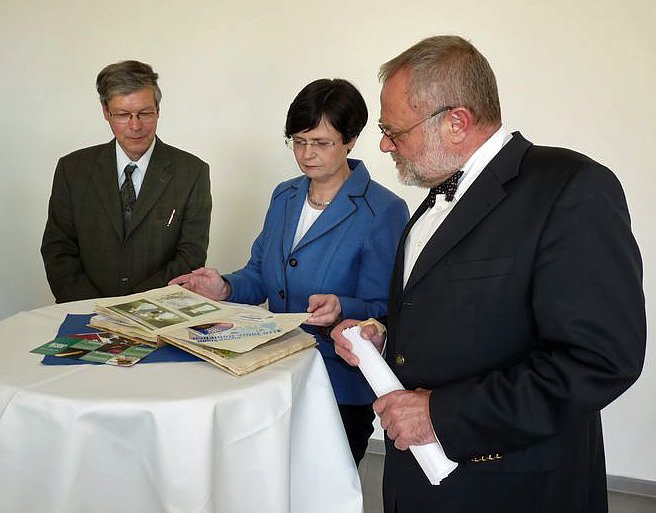 Regelschule &uuml;bergeben