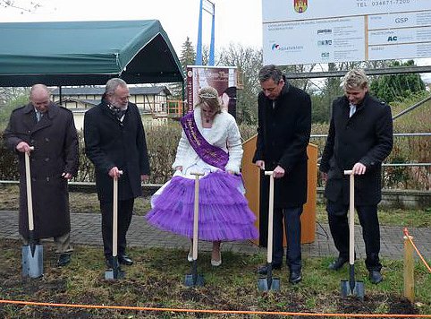 Kurparkerweiterung mit Spatenstich begonnen