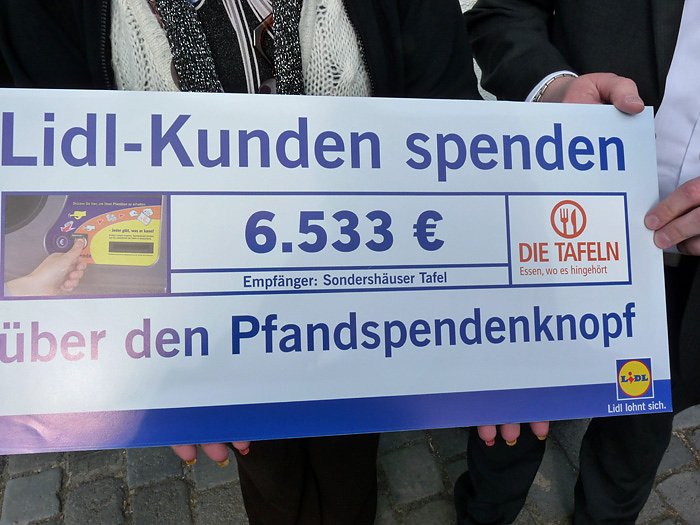 "Gute Tat am Pfandautomat"