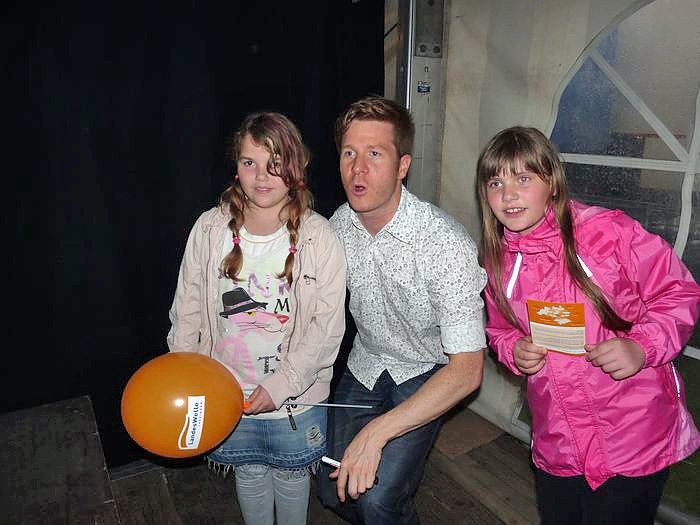 Die Wahl der Fliederk&ouml;nigin (1)