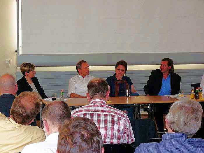 Rege &uuml;ber Energie diskutiert