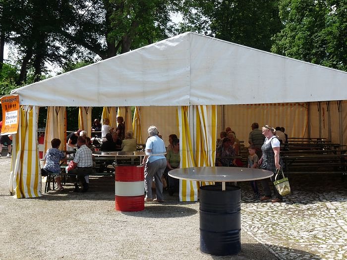 Mit Fest kam die Sonne