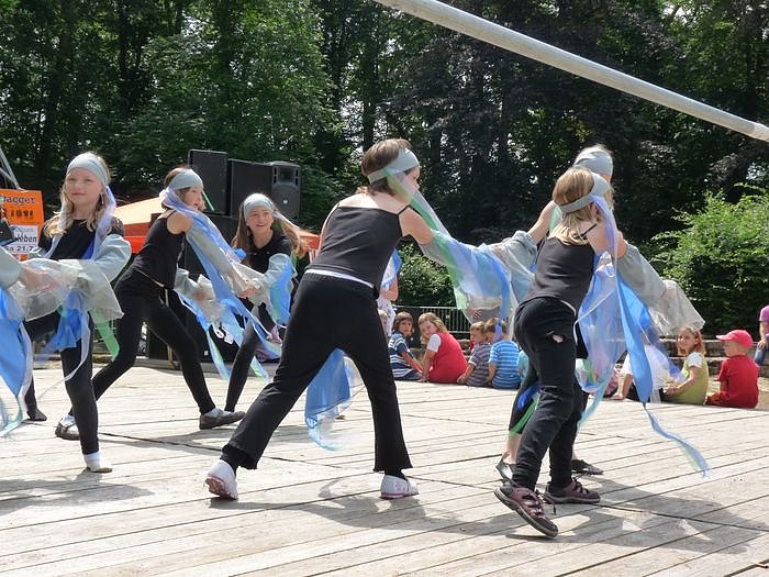 Mit Fest kam die Sonne