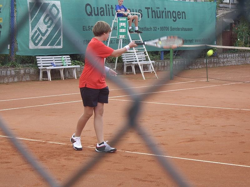 Titel souver&auml;n verteidigt