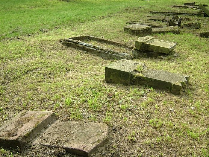 J&uuml;discher Friedhof vor Sanierung