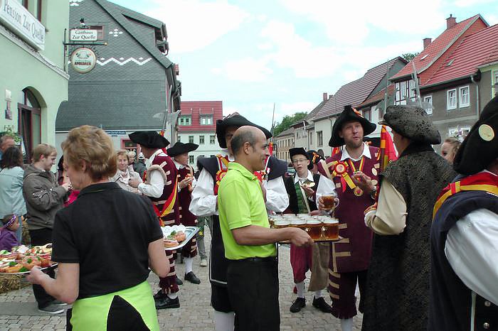 Jubil&auml;umsumzug durch Frankenhausen