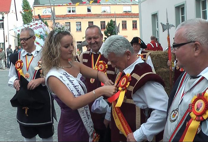 Jubil&auml;umsumzug durch Frankenhausen