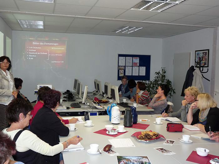 Kreative N&auml;hstube