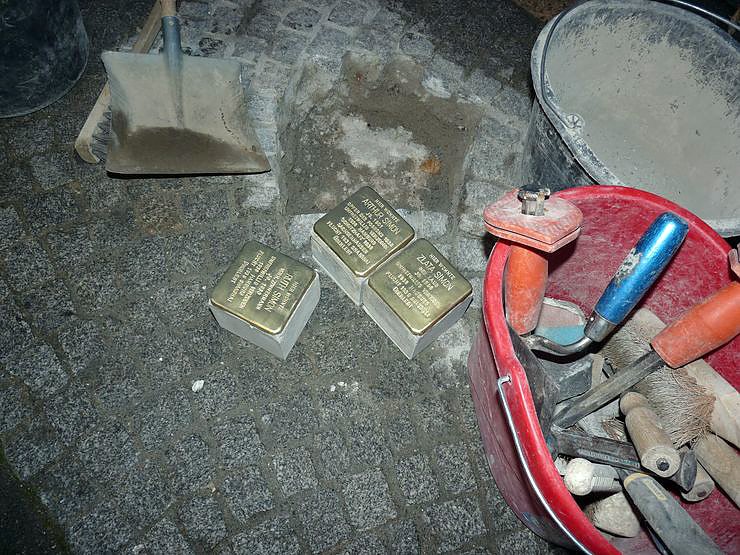 Stolpersteine verlegt