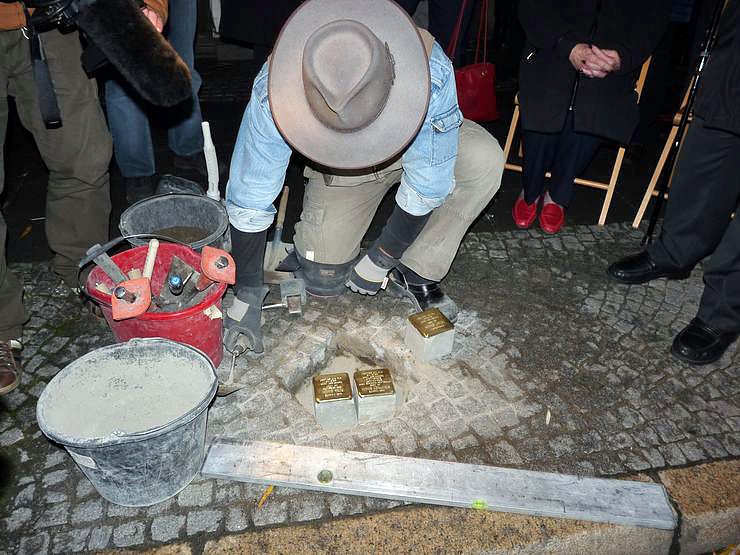 Stolpersteine verlegt