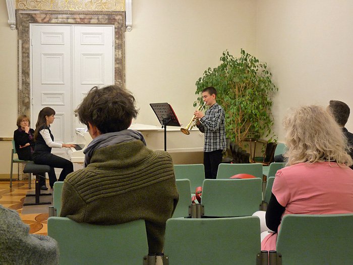 &Auml;sthetik herabh&auml;ngender Tapeten