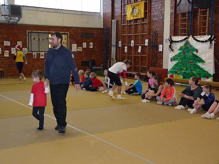 14. Weihnachtsturnen