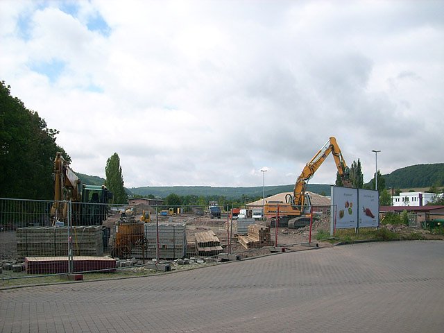Aufr&auml;umen am Bahnhof Sondershausen