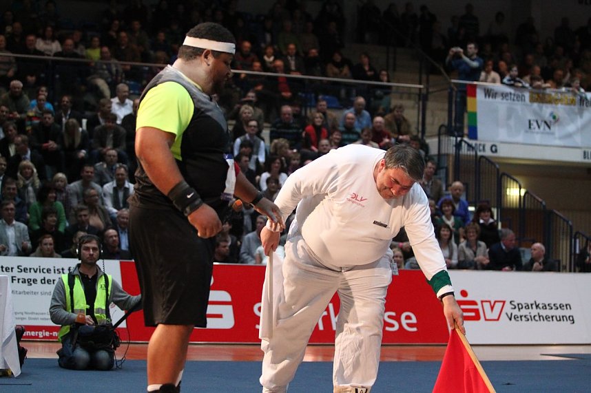 M&auml;nner beim Indoor