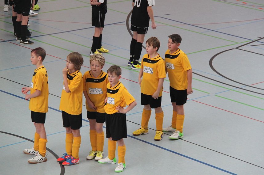 Turnier unterm Hallendach