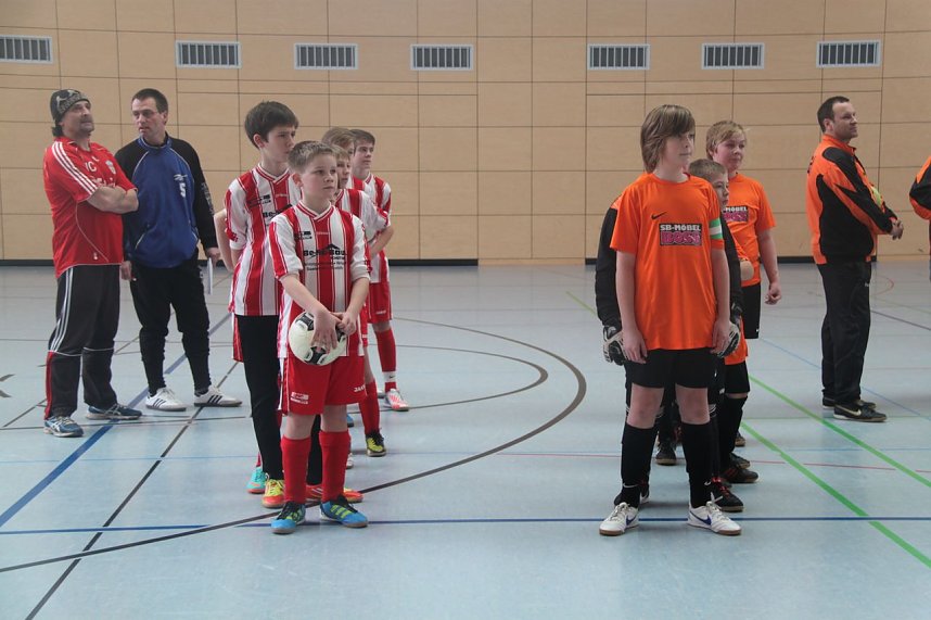 Turnier unterm Hallendach