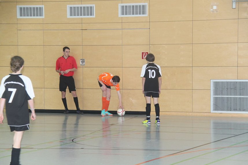 Turnier unterm Hallendach