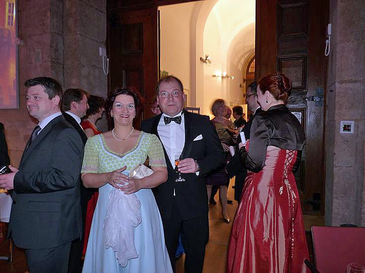 Schlossball er&ouml;ffnet