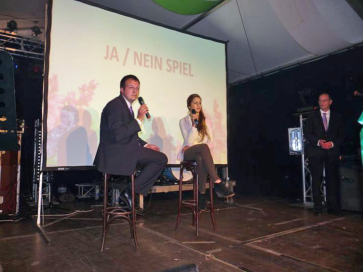 Wahl der Fliederk&ouml;nigin