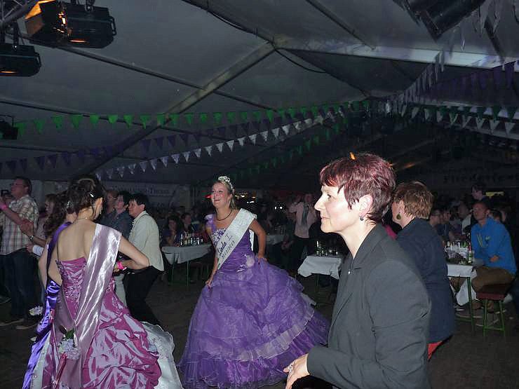 Wahl der Fliederk&ouml;nigin