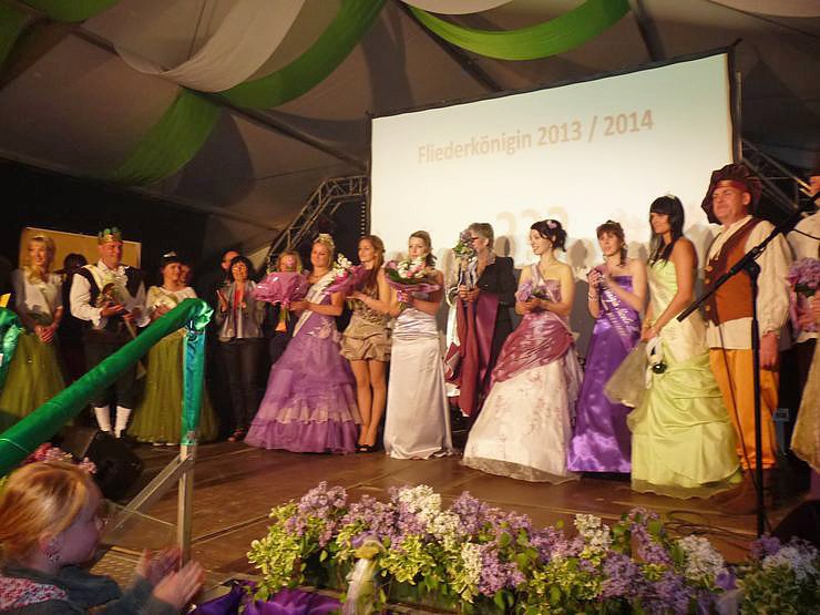 Wahl der Fliederk&ouml;nigin